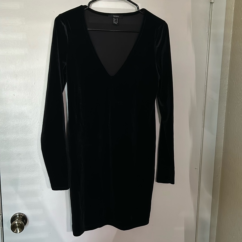 Forever 21 size large velvet midi dress
